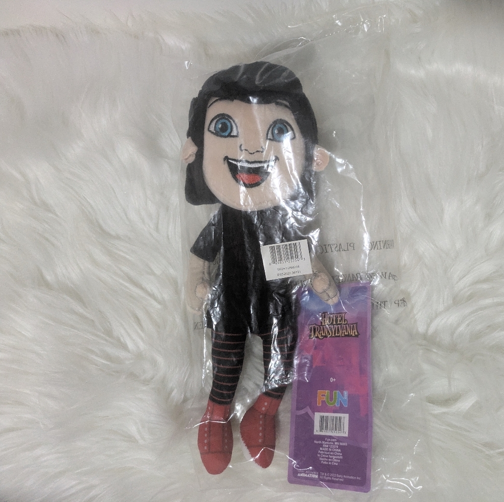 Hotel Transylvania Mavis 11" Plush Stuffed Toy Black and Red New! - Picture 2 of 5